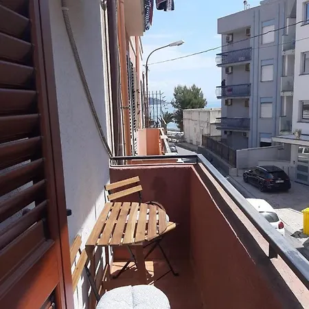 Tripla Sarahouse بيت ضيافة