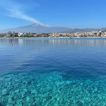 Tripla Sarahouse 4* Giardini-Naxos
